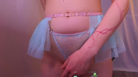 Alisia online show from December 16, 1:22 pm