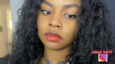 Snapshot of alison_ker chatting on December 5, 12:22 pm Sofias house online show from December 5, 12:22 pm