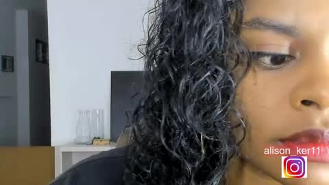 Snapshot of alison_ker chatting on December 12, 5:31 am Sofias house online show from December 12, 5:31 am