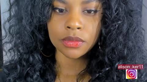 Snapshot of alison_ker chatting on December 13, 8:51 am Sofias house online show from December 13, 8:51 am