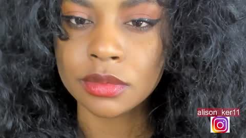 Snapshot of alison_ker chatting on December 19, 9:51 am Sofias house online show from December 19, 9:51 am