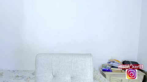 Snapshot of alison_ker chatting on January 15, 10:06 am Sofias house online show from January 15, 10:06 am