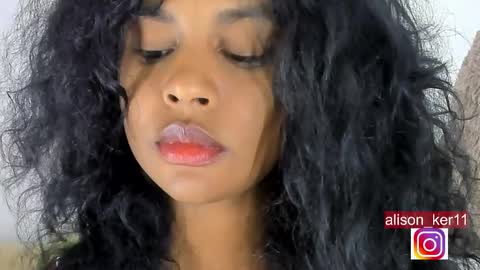 Snapshot of alison_ker chatting on February 3, 1:09 am Sofias house online show from February 3, 1:09 am