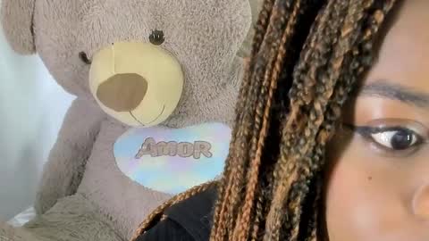 Snapshot of alison_ker chatting on September 23, 10:29 am Sofias house online show from September 23, 10:29 am