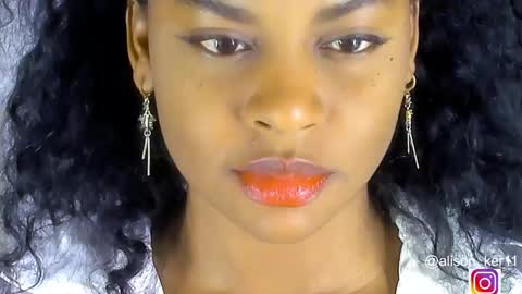 Snapshot of alison_ker chatting on October 29, 7:32 am Sofias house online show from October 29, 7:32 am