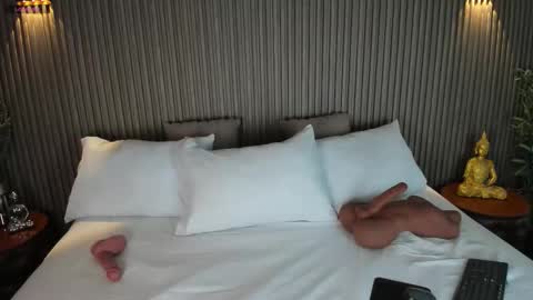 Alison  online show from November 12, 5:02 pm