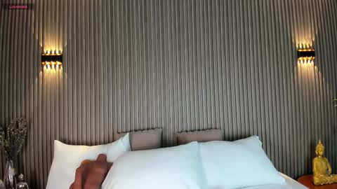 Alison  online show from November 18, 5:06 pm