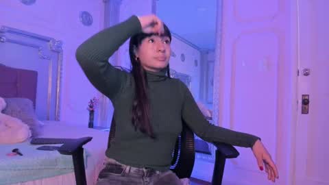 Alison Fishert online show from January 2, 11:31 am