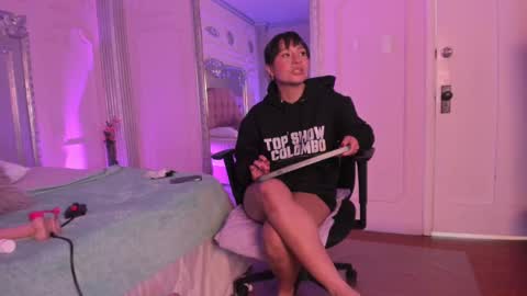 Alison Fishert online show from January 8, 6:09 pm