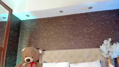 Snapshot of alisoon_moon chatting on October 21, 11:16 pm Alison Moon online show from October 21, 11:16 pm