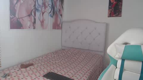 alissa_morrison online show from October 1, 5:30 pm