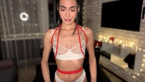 Alissa online show from November 1, 8:33 pm