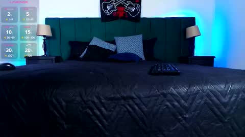 Snapshot of alisse_moore chatting on September 19, 12:28 pm Alisse online show from September 19, 12:28 pm