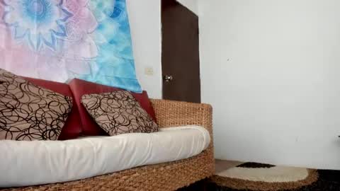 Snapshot of alisson369_ chatting on September 21, 4:41 pm Alisson369 online show from September 21, 4:41 pm