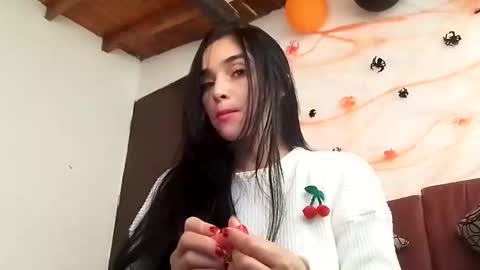 Snapshot of alisson369_ chatting on October 29, 3:14 pm Alisson369 online show from October 29, 3:14 pm