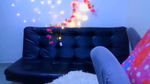 alixxe_ online show from November 7, 6:41 pm