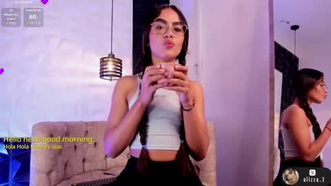 alizza_ online show from September 28, 11:48 am