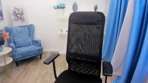 allayerty online show from November 21, 11:42 am