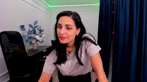 allayerty online show from November 25, 7:36 pm