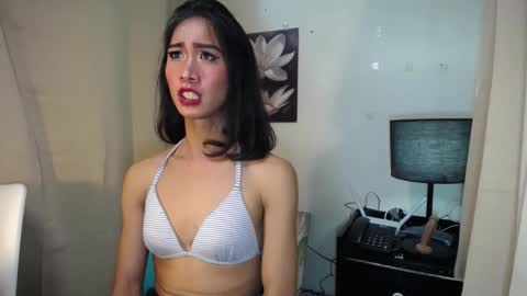 Snapshot of allday_mistress chatting on January 24, 1:14 pm trina online show from January 24, 1:14 pm