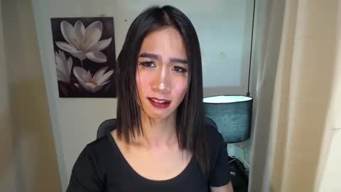 Snapshot of allday_mistress chatting on February 21, 2:06 am trina online show from February 21, 2:06 am