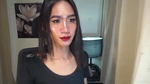 Snapshot of allday_mistress chatting on February 21, 5:35 am trina online show from February 21, 5:35 am