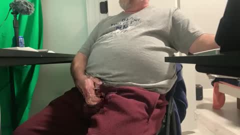 Allergictolove online show from January 7, 12:13 am