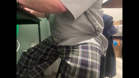 Allergictolove online show from March 12, 2:30 am