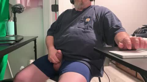 Allergictolove online show from September 20, 5:58 pm