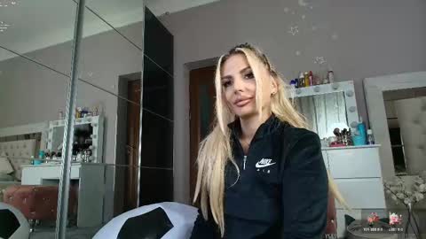 Snapshot of allesya23 chatting on November 6, 11:11 am onlyfansallesya23 online show from November 6, 11:11 am