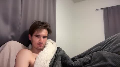 alleycat2001 online show from December 1, 9:14 am