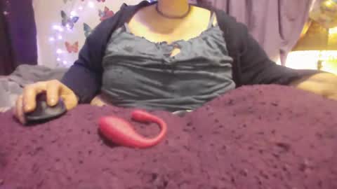 Alli Kat online show from January 3, 8:10 am