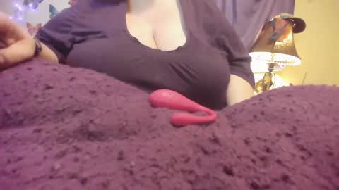 Alli Kat online show from February 2, 9:08 am