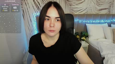 Snapshot of alli_zi chatting on December 7, 5:59 am Blair online show from December 7, 5:59 am