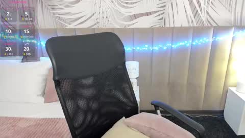 Snapshot of alli_zi chatting on March 10, 5:22 am Blair online show from March 10, 5:22 am