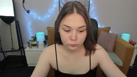 Snapshot of alli_zi chatting on September 12, 2:55 am Blair online show from September 12, 2:55 am