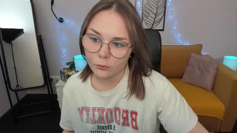 Snapshot of alli_zi chatting on September 15, 3:06 am Blair online show from September 15, 3:06 am