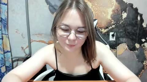 Snapshot of alli_zi chatting on September 15, 3:12 pm Blair online show from September 15, 3:12 pm