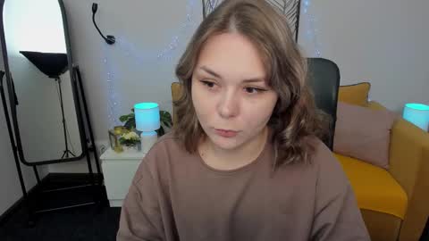 Snapshot of alli_zi chatting on September 18, 5:53 am Blair online show from September 18, 5:53 am