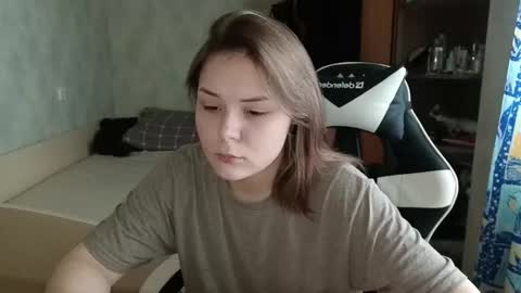 Snapshot of alli_zi chatting on September 21, 2:35 am Blair online show from September 21, 2:35 am