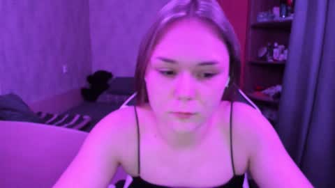 Snapshot of alli_zi chatting on October 20, 4:07 pm Blair online show from October 20, 4:07 pm