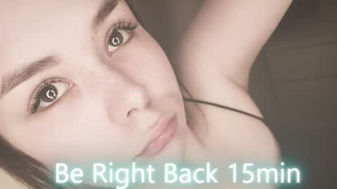 Snapshot of alli_zi chatting on November 7, 4:18 pm Blair online show from November 7, 4:18 pm