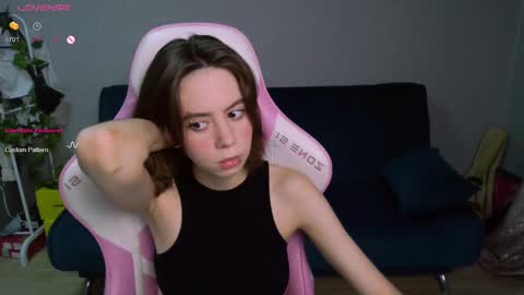 Snapshot of allie_hazie chatting on January 15, 11:08 pm alice online show from January 15, 11:08 pm