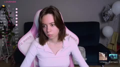 Snapshot of allie_hazie chatting on March 11, 11:48 pm alice online show from March 11, 11:48 pm