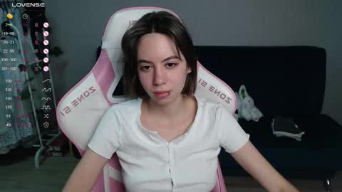 Snapshot of allie_hazie chatting on October 16, 1:06 am alice online show from October 16, 1:06 am