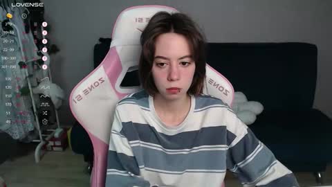 Snapshot of allie_hazie chatting on November 1, 1:07 am alice online show from November 1, 1:07 am