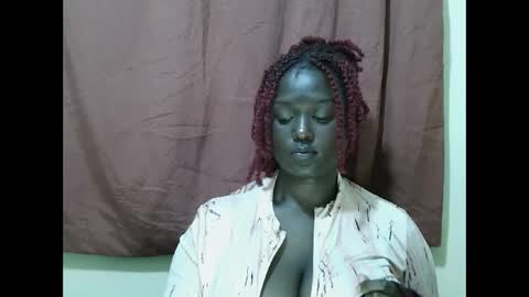 Snapshot of allie_quin chatting on September 11, 9:48 pm Allie online show from September 11, 9:48 pm