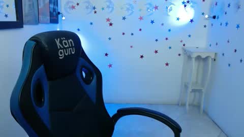 ALLISON online show from February 14, 9:03 am