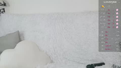 allisonmoonlight online show from March 10, 2:26 pm