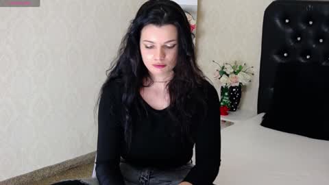 Snapshot of allisonn223 chatting on December 27, 8:50 pm Deea online show from December 27, 8:50 pm